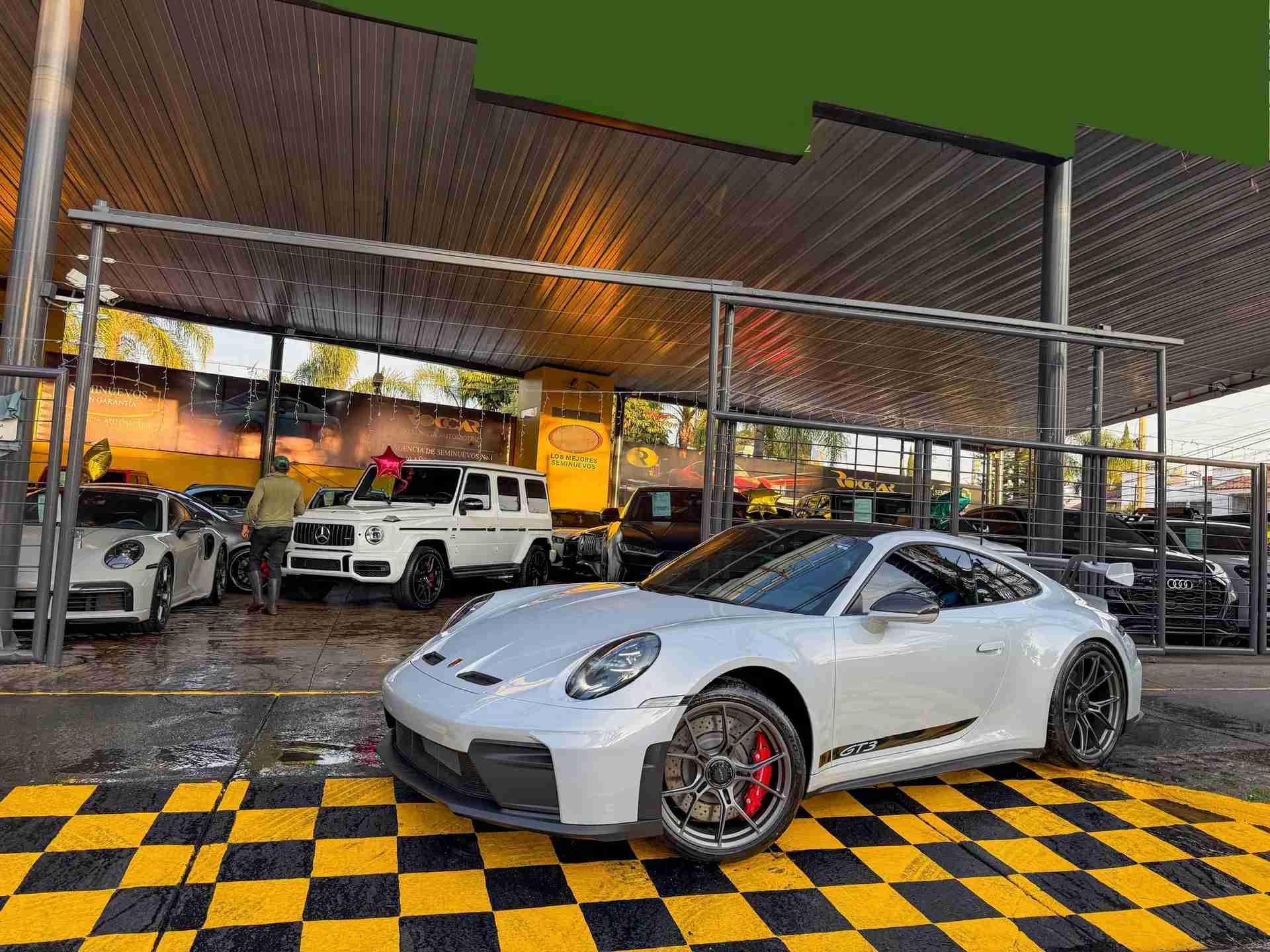 Porsche 911