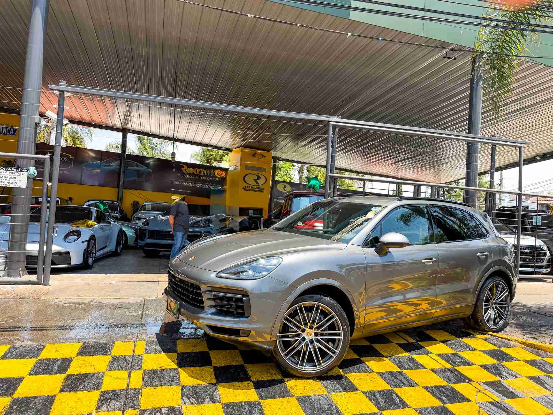 Porsche Cayenne