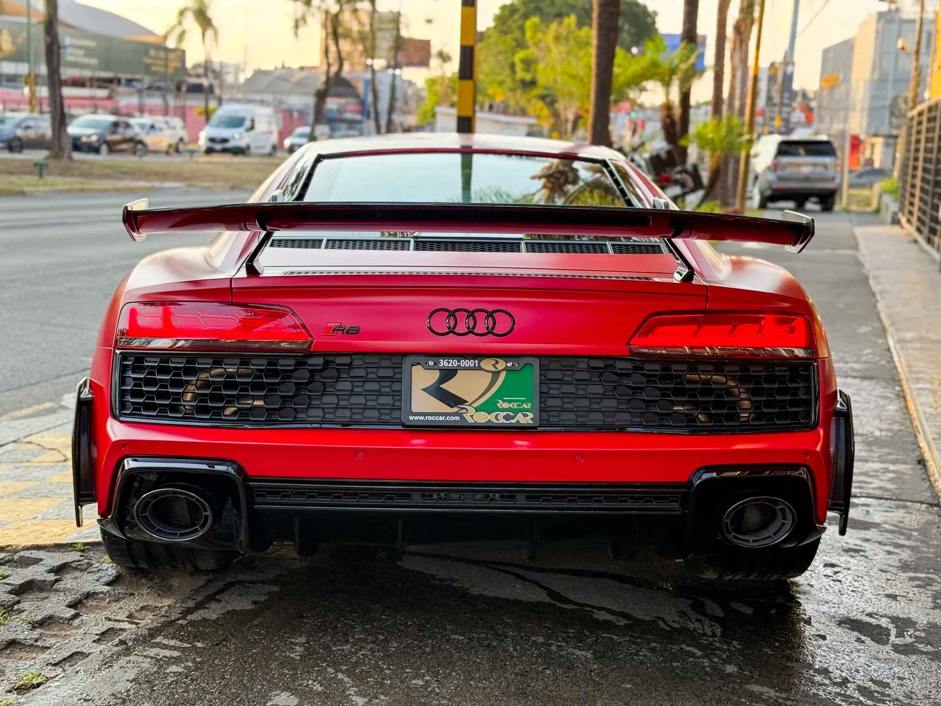 Car image 13