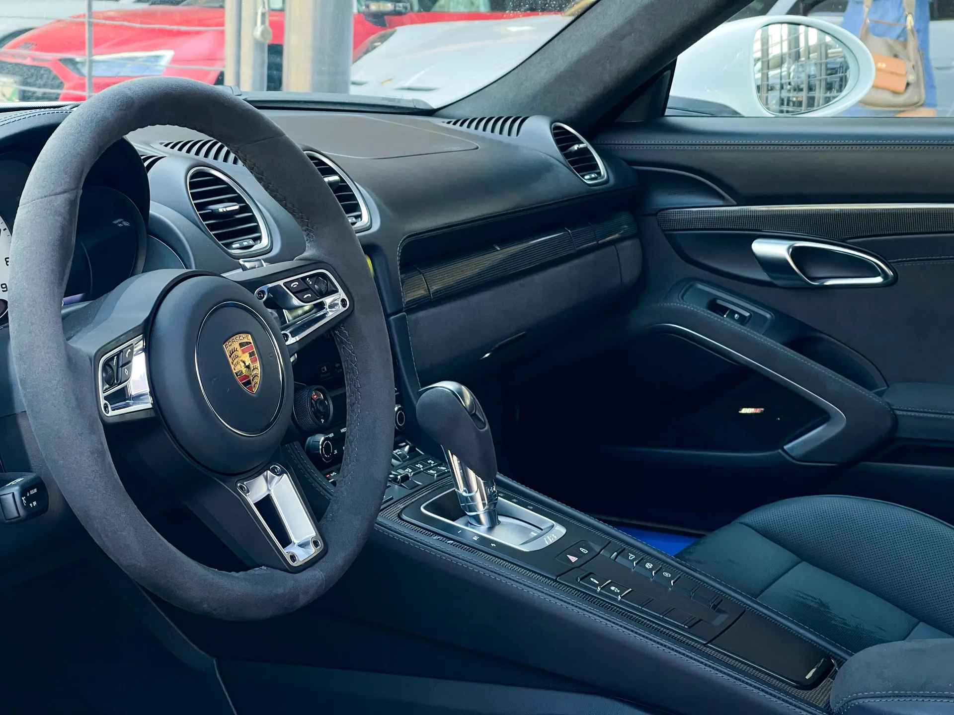 Car image 8