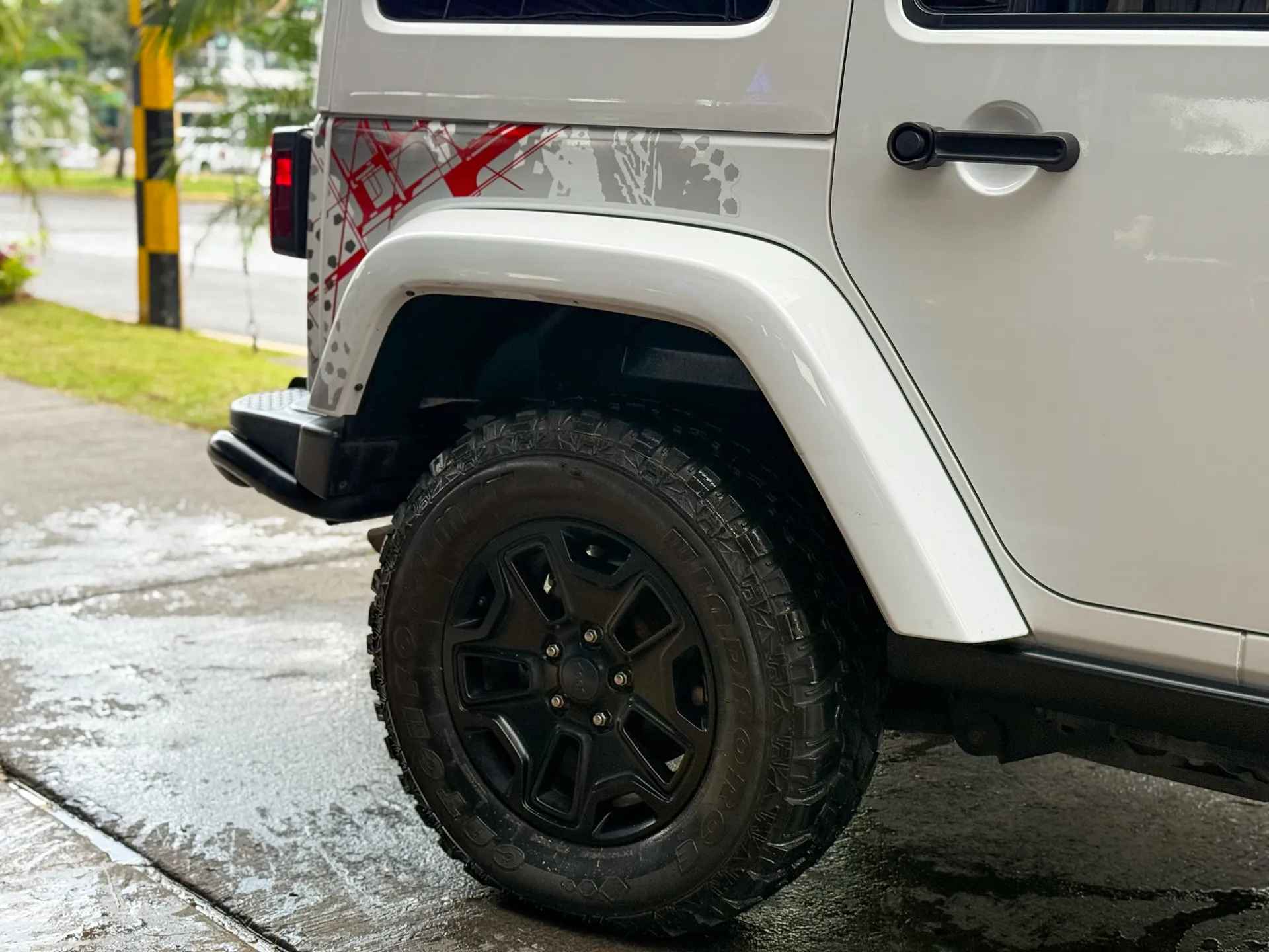 Car image 6