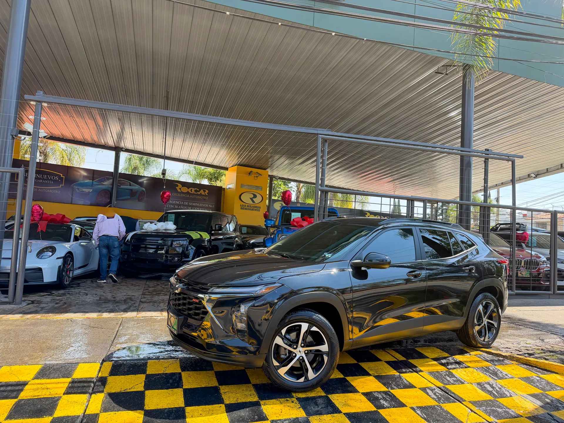 Car image 1