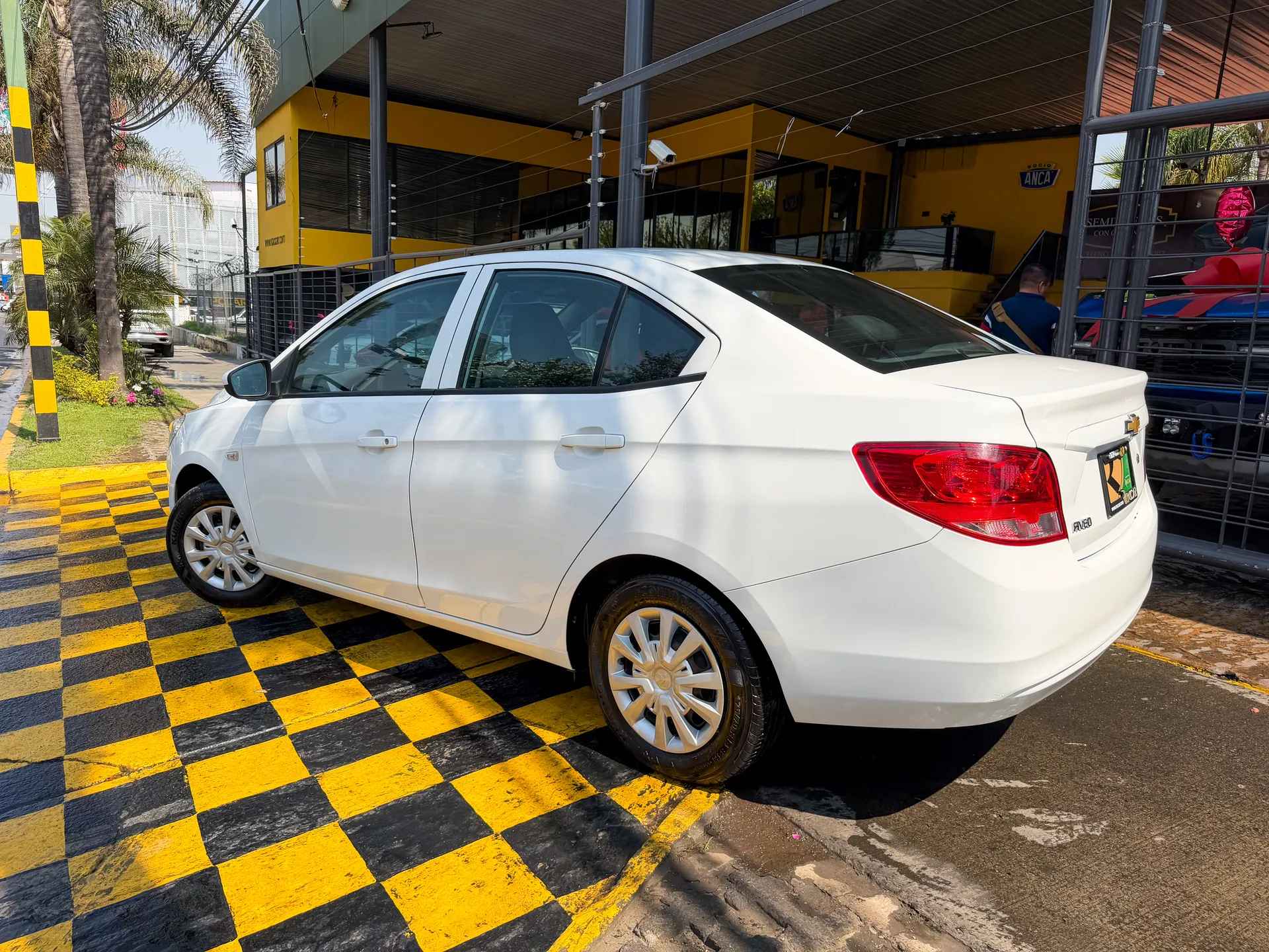 Car image 6