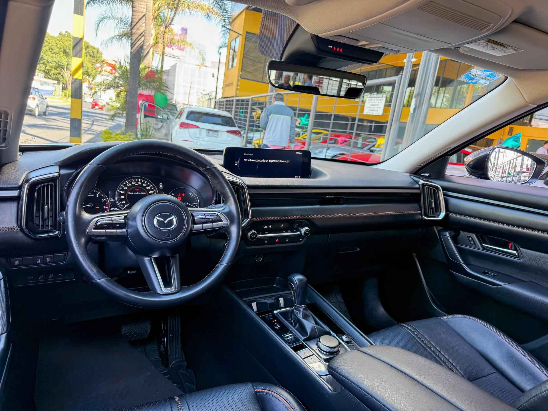 Car image 11