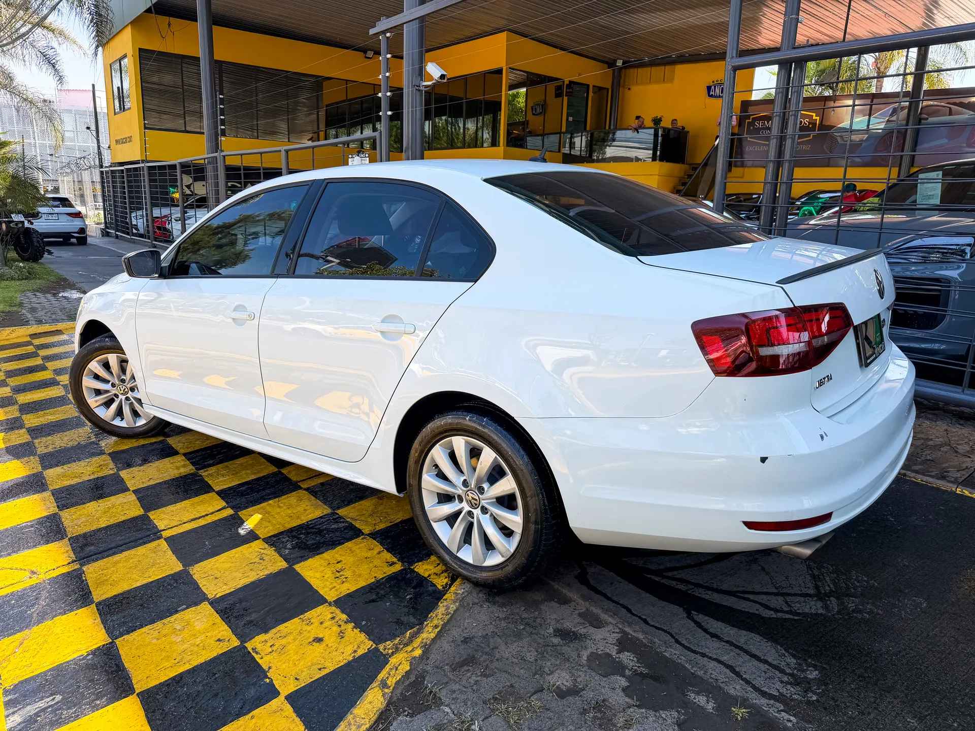 Car image 6