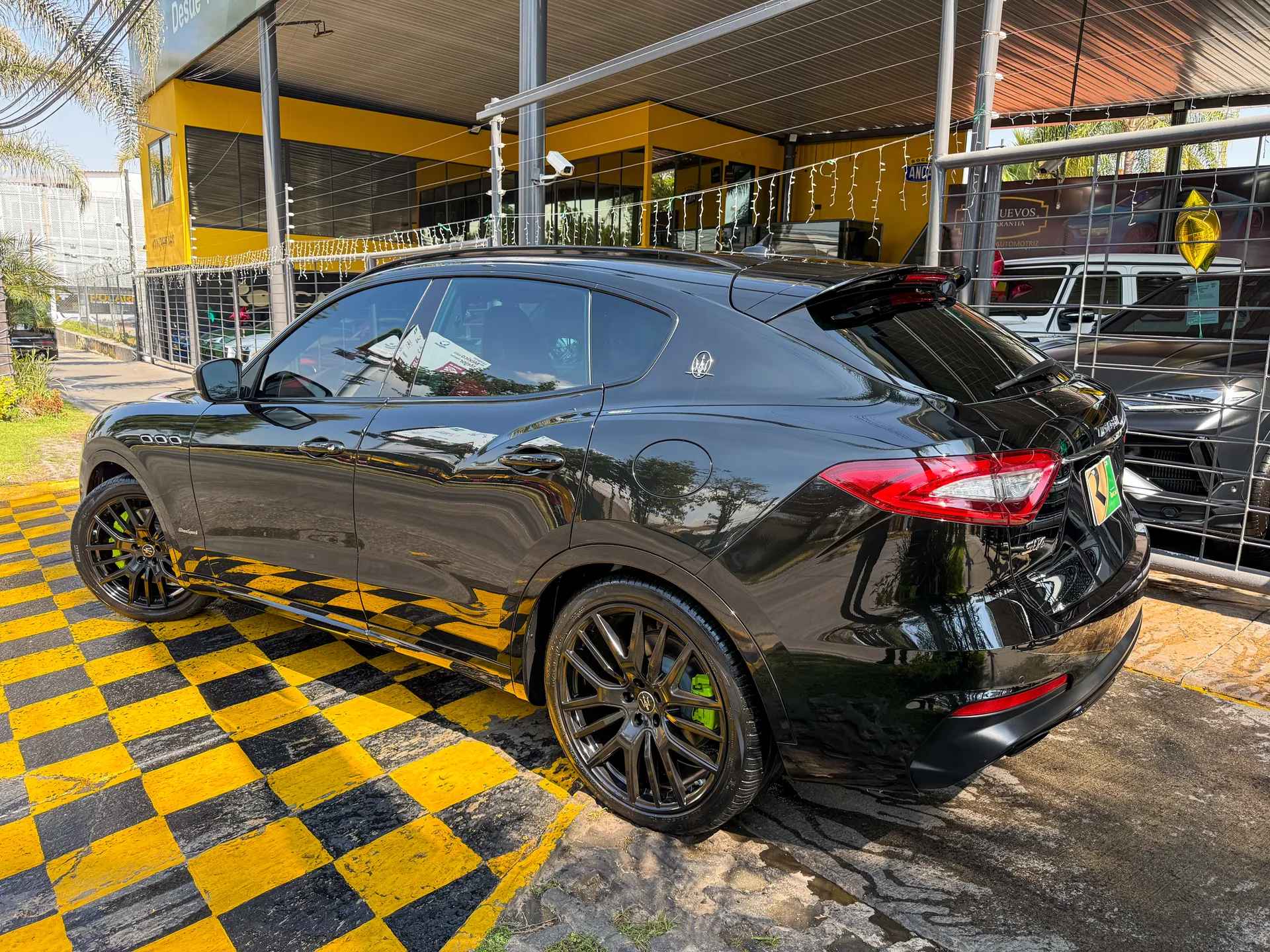 Car image 6