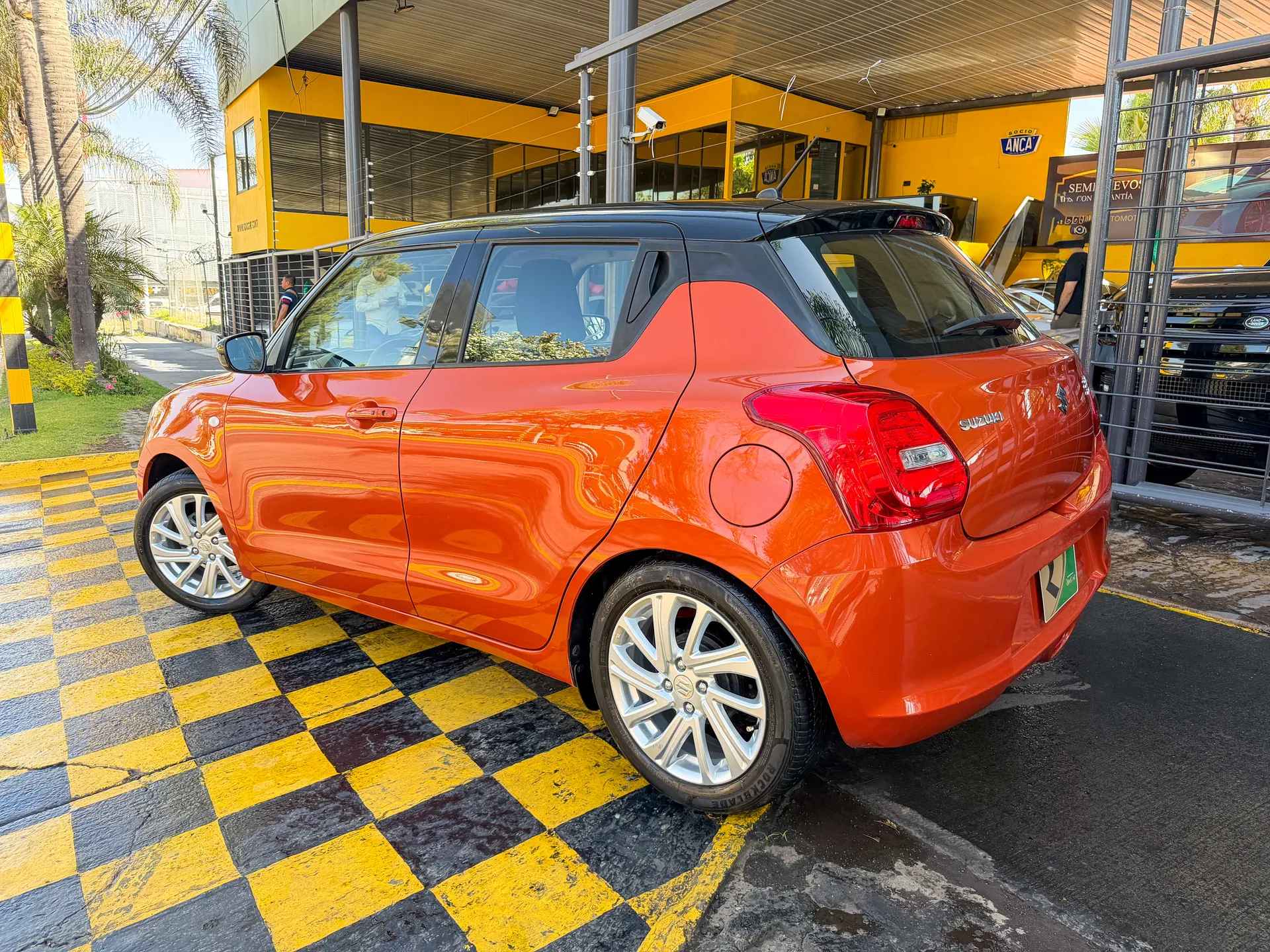 Car image 6