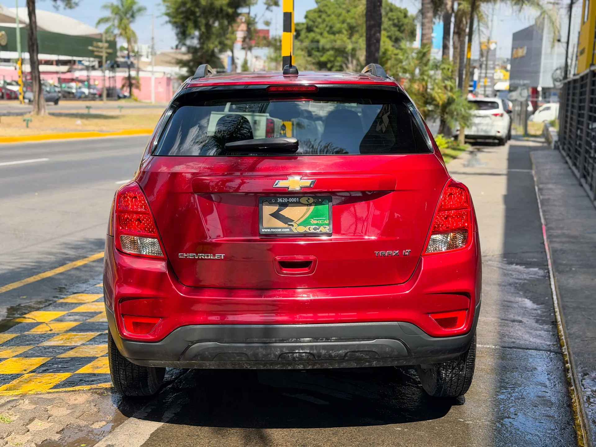 Car image 8