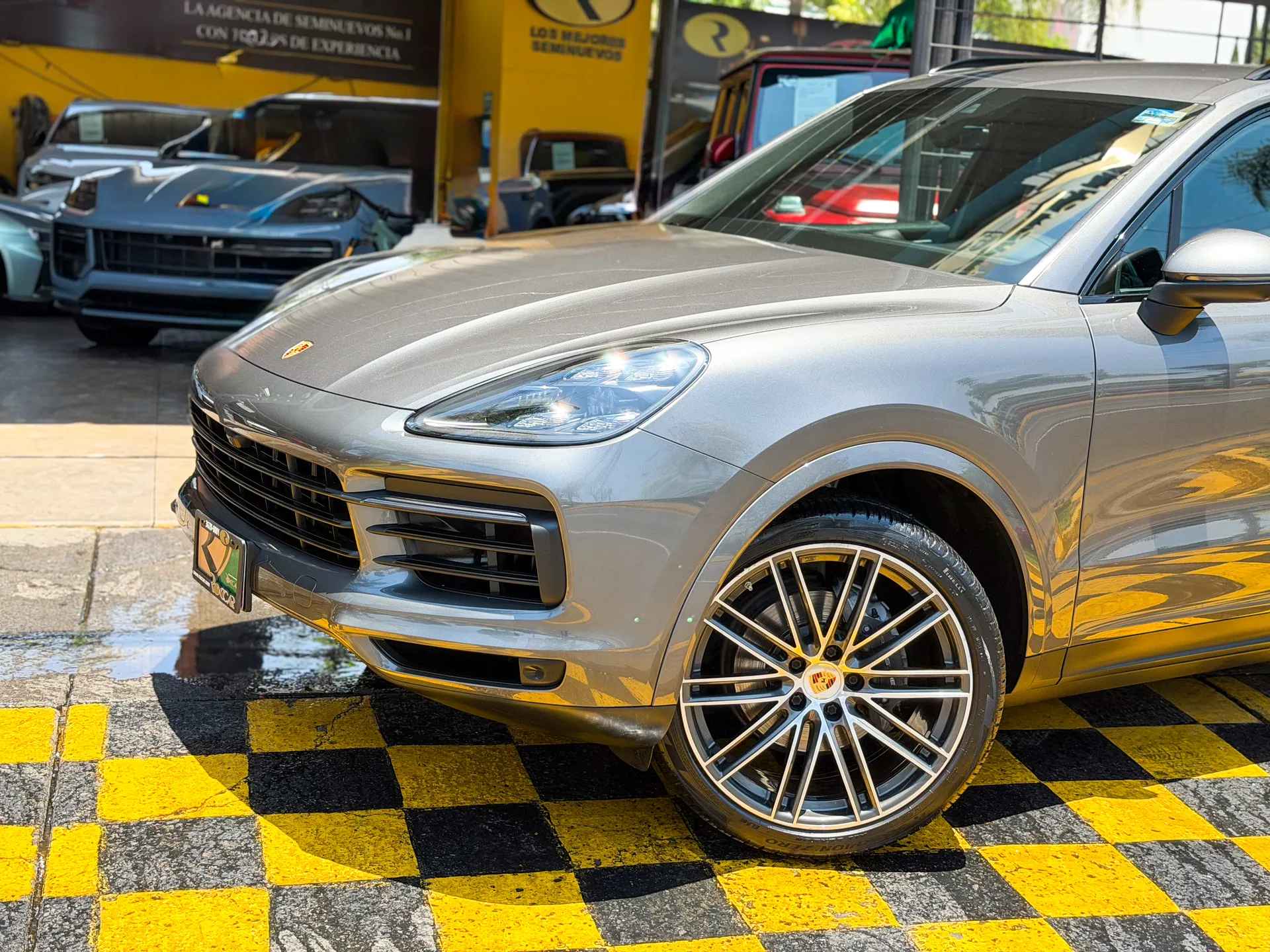 Car image 2