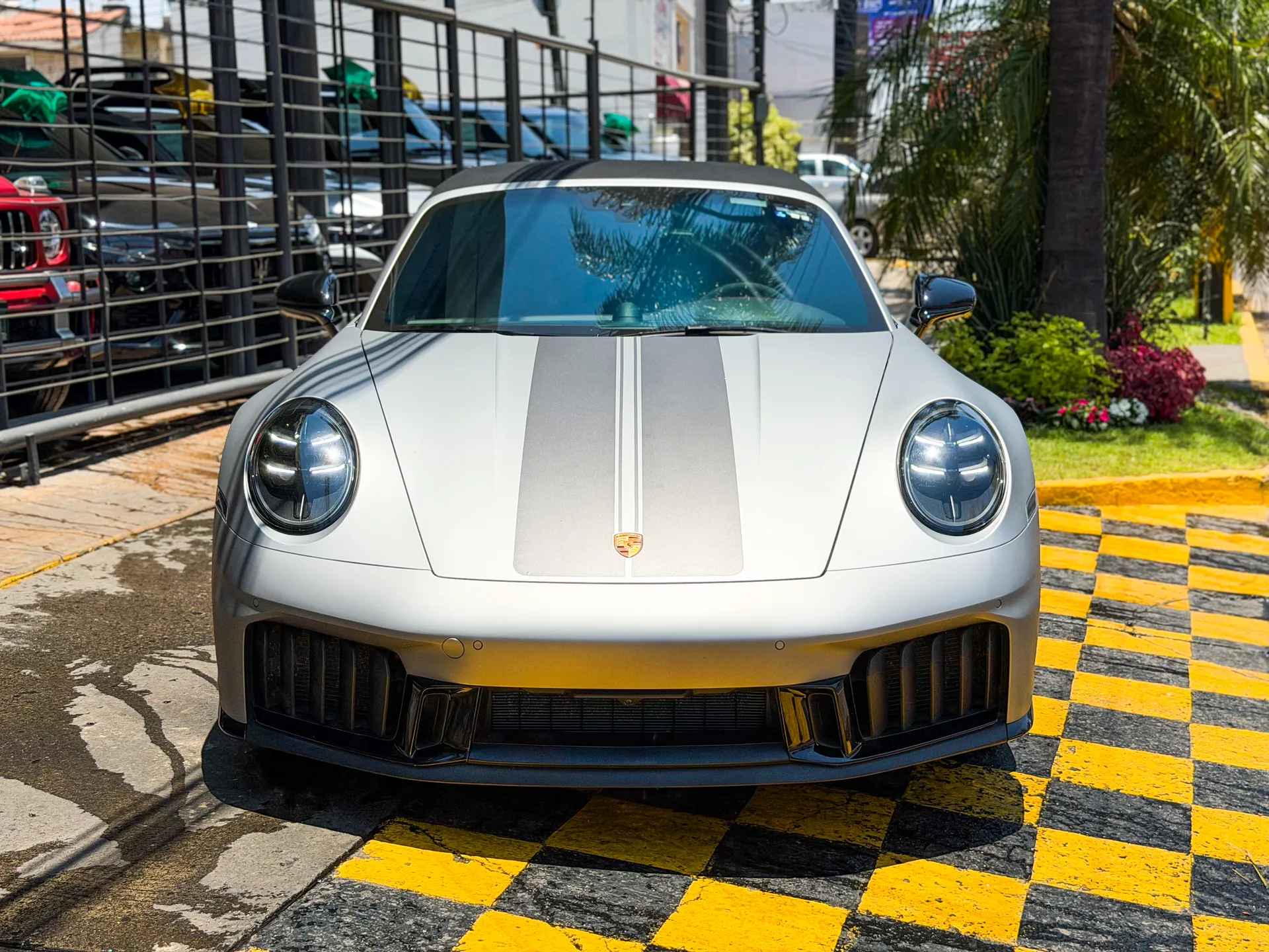 Car image 5