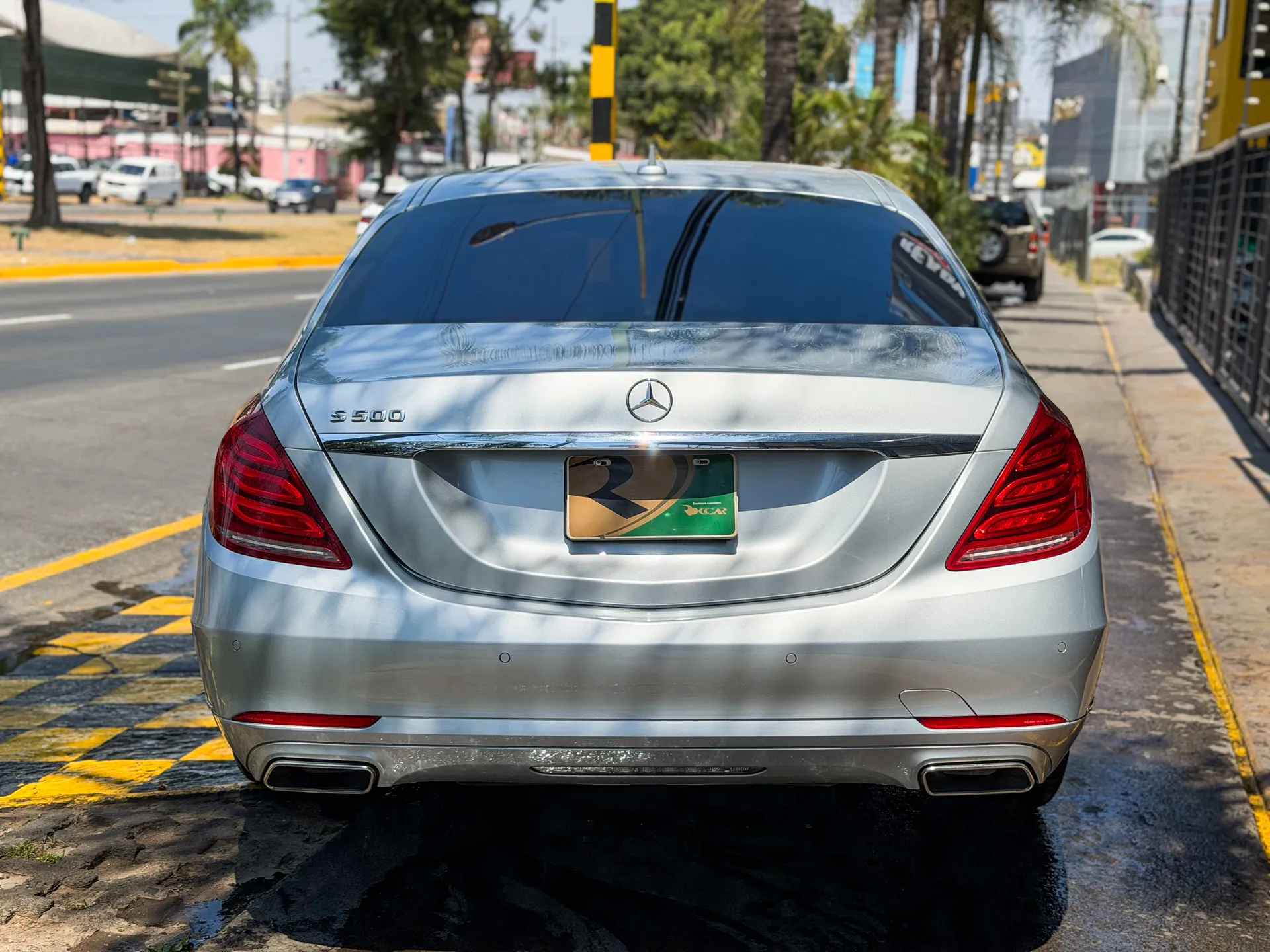 Car image 8