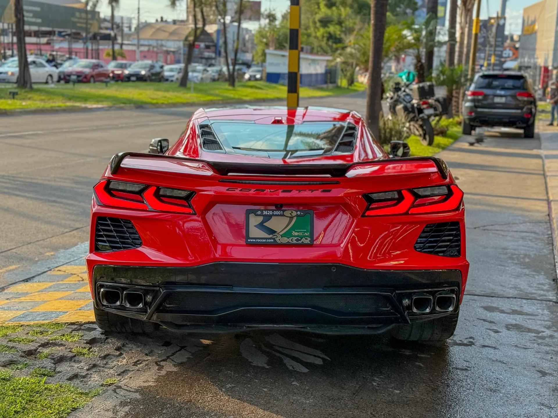 Car image 11