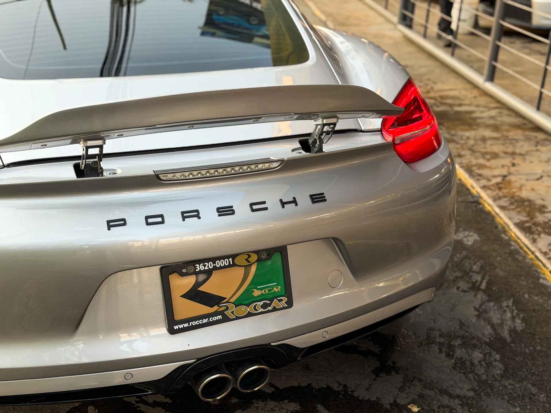 Car image 8