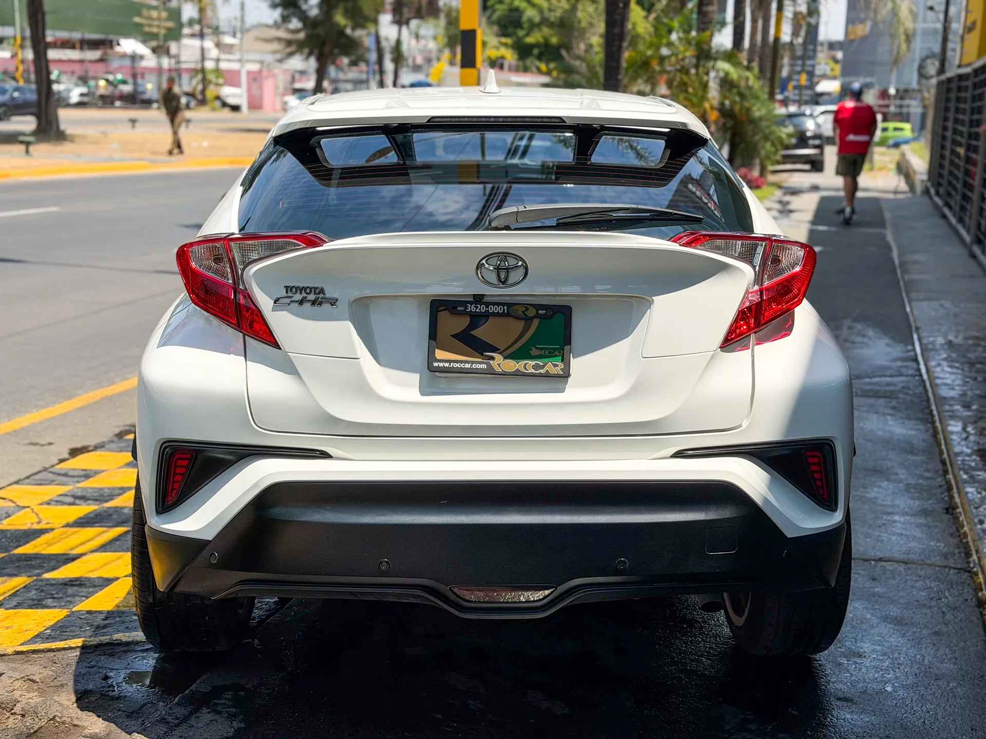 Car image 9