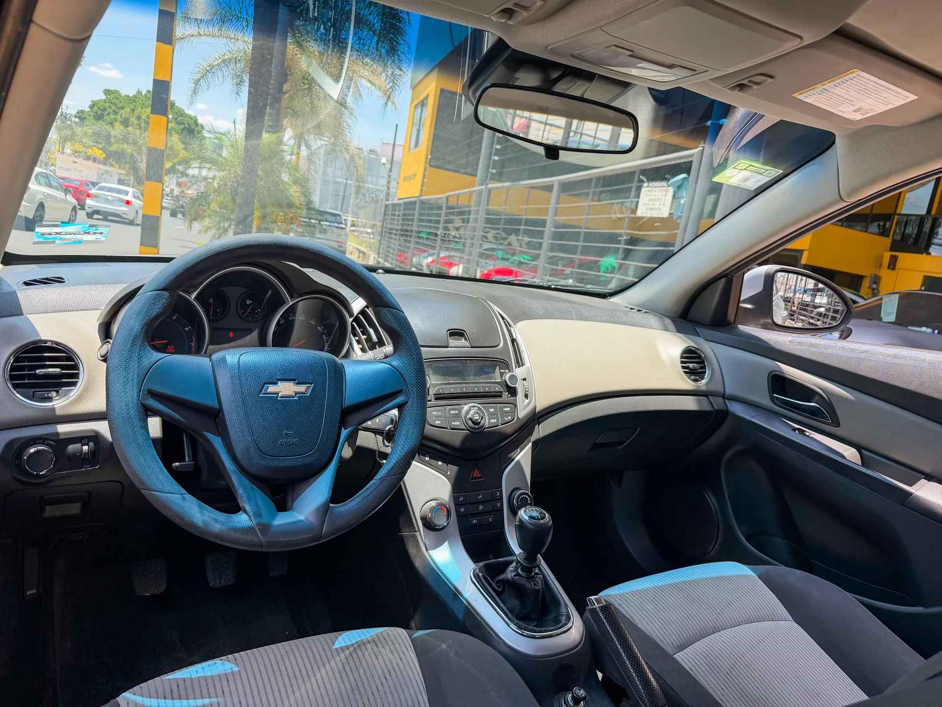 Car image 8