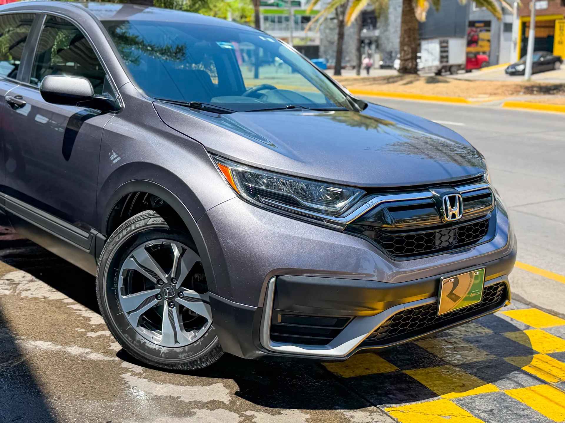 Car image 5