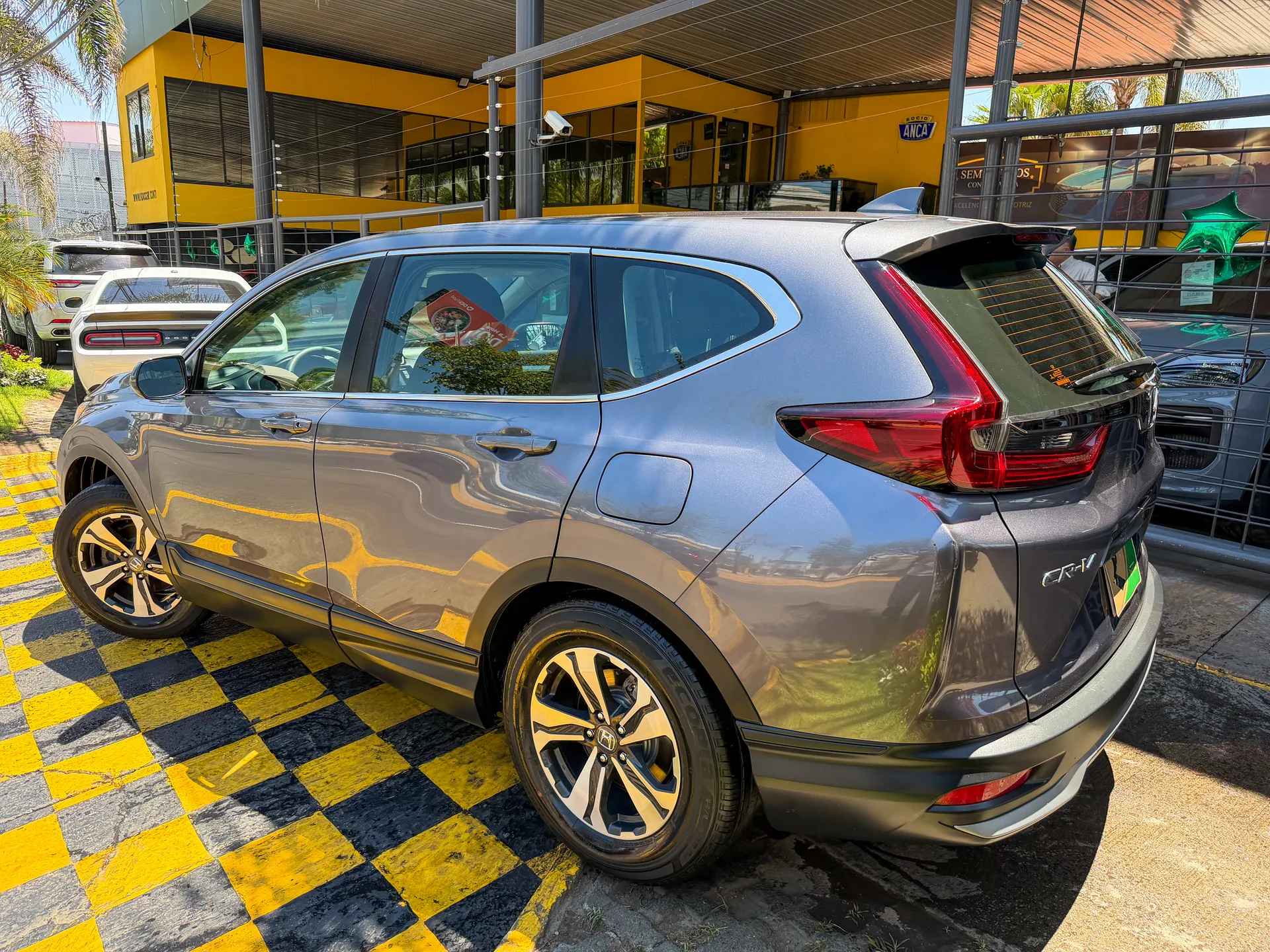 Car image 6