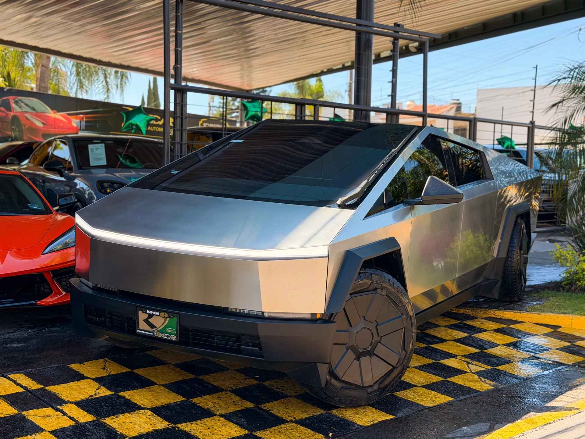 Car image 2