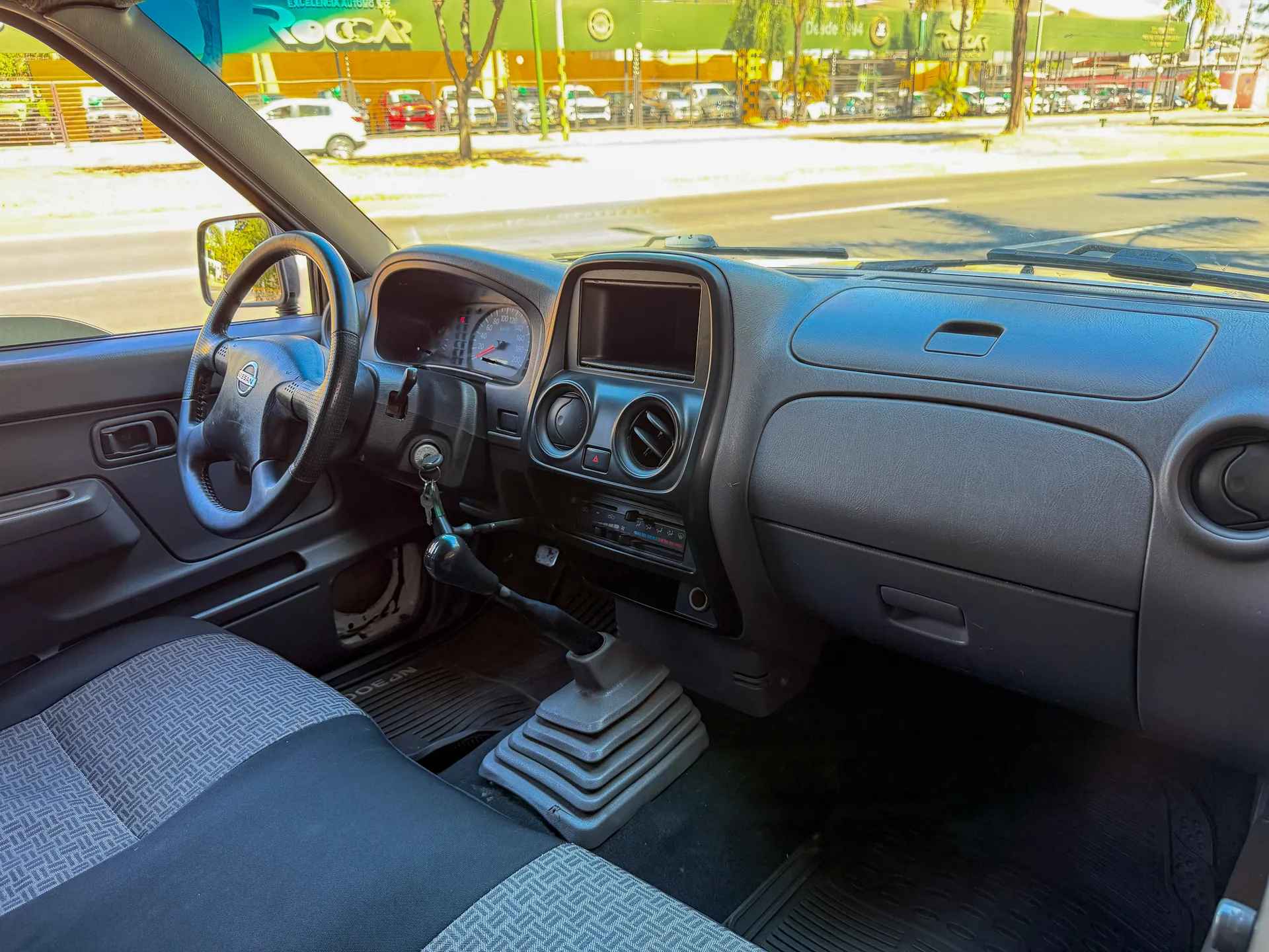 Car image 11