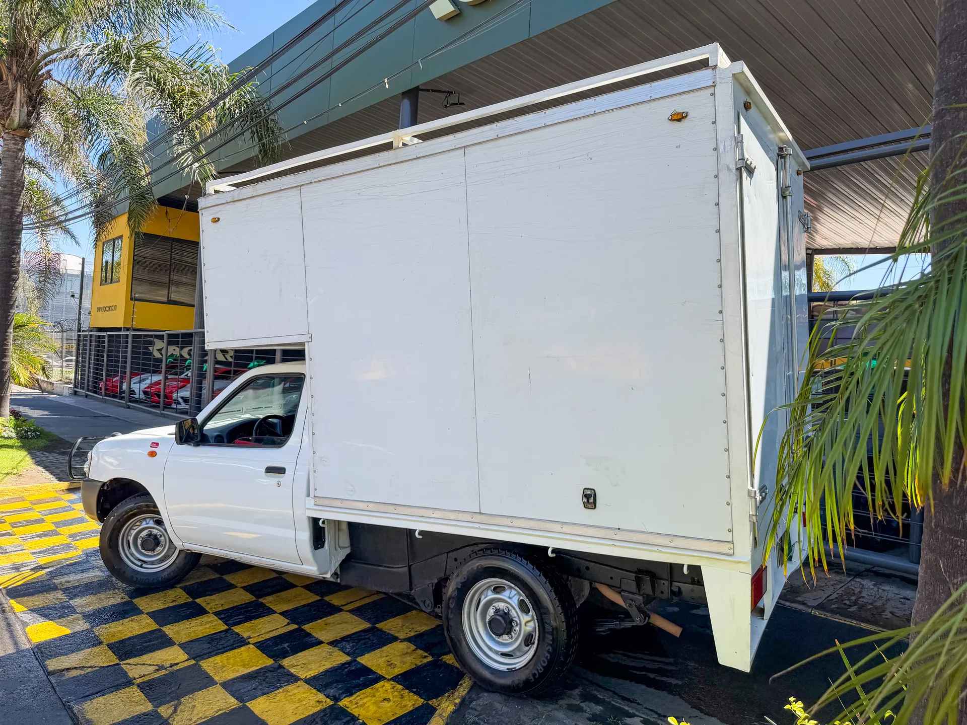 Car image 6