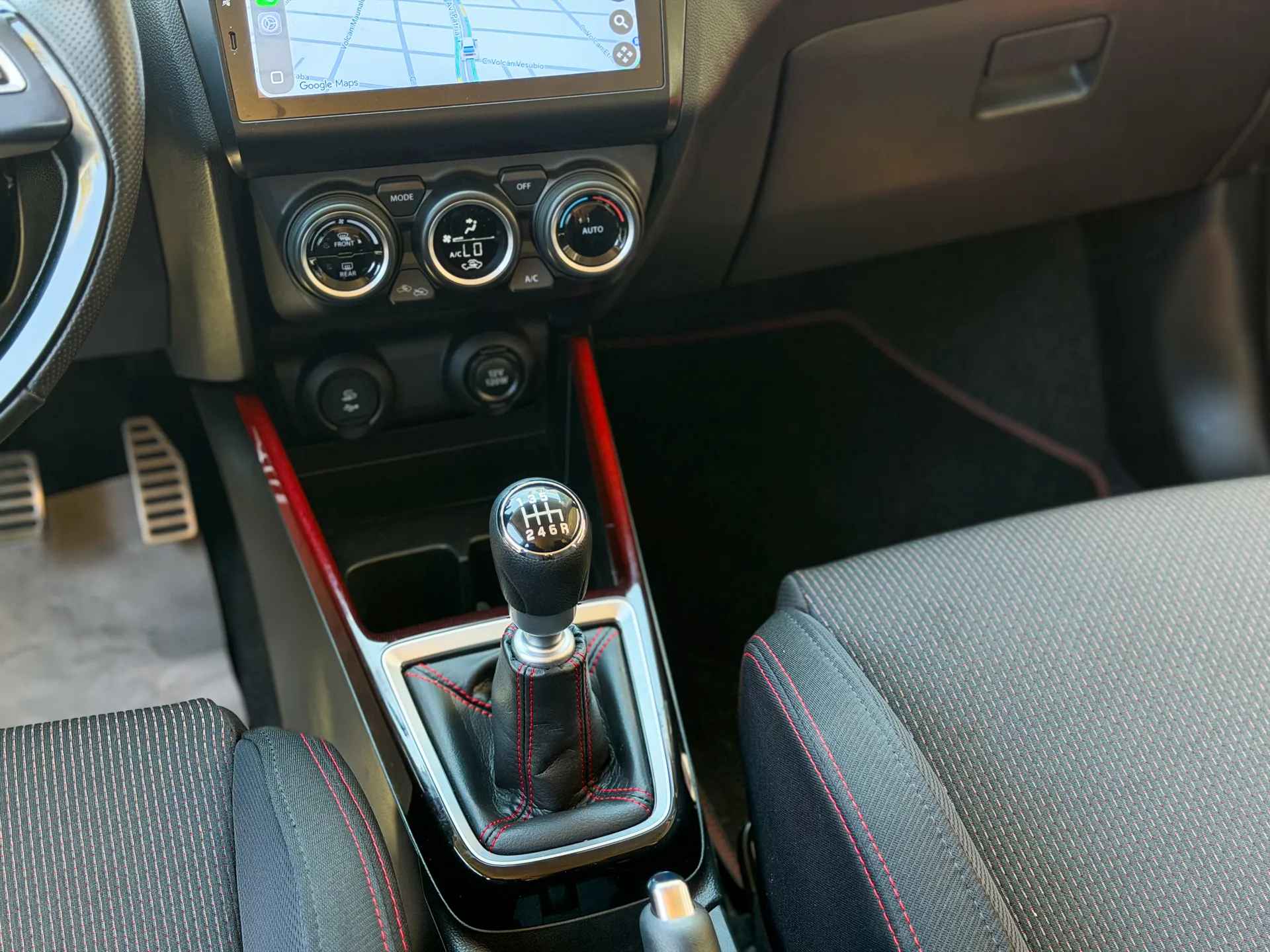 Car image 13