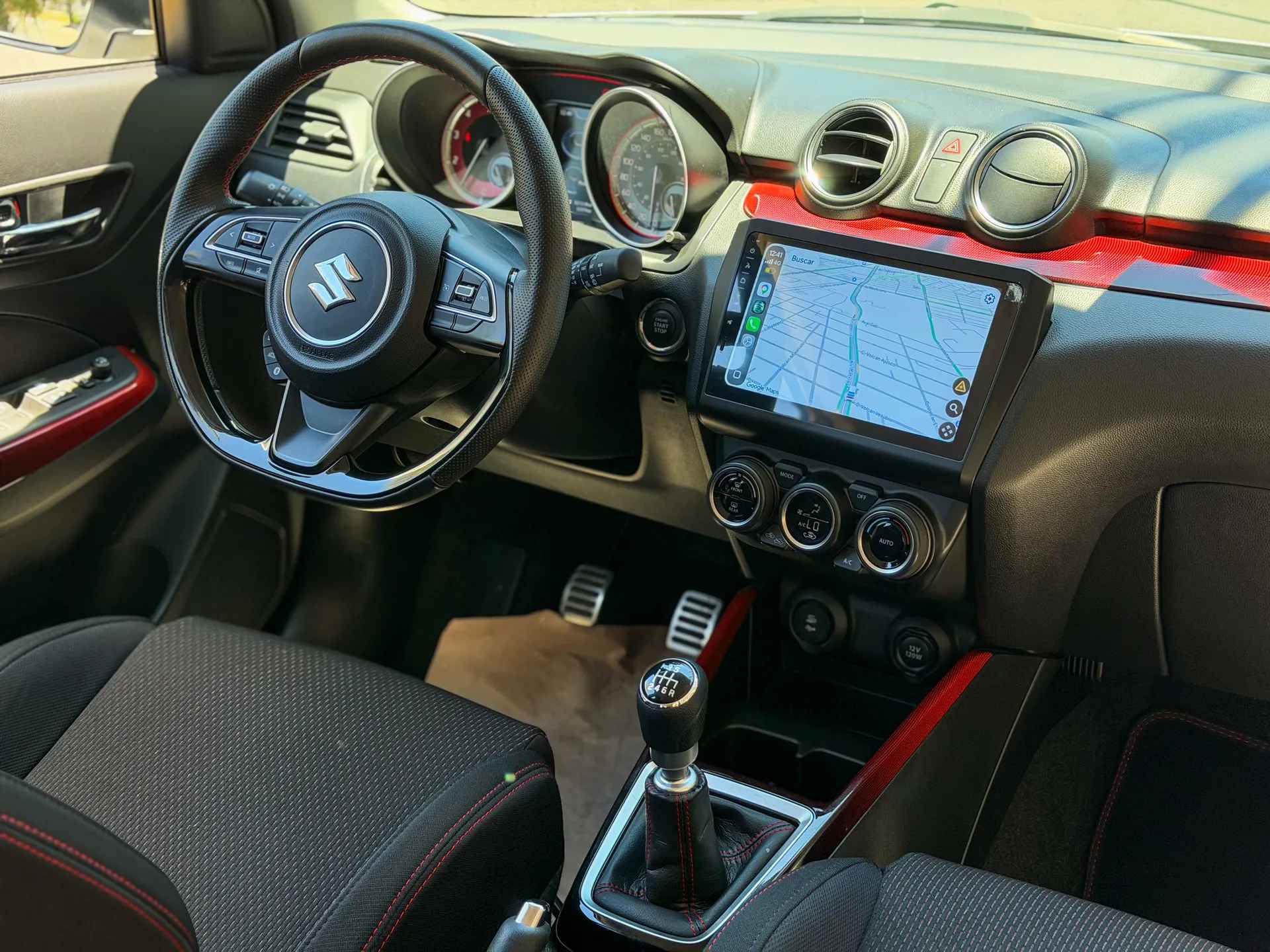 Car image 16