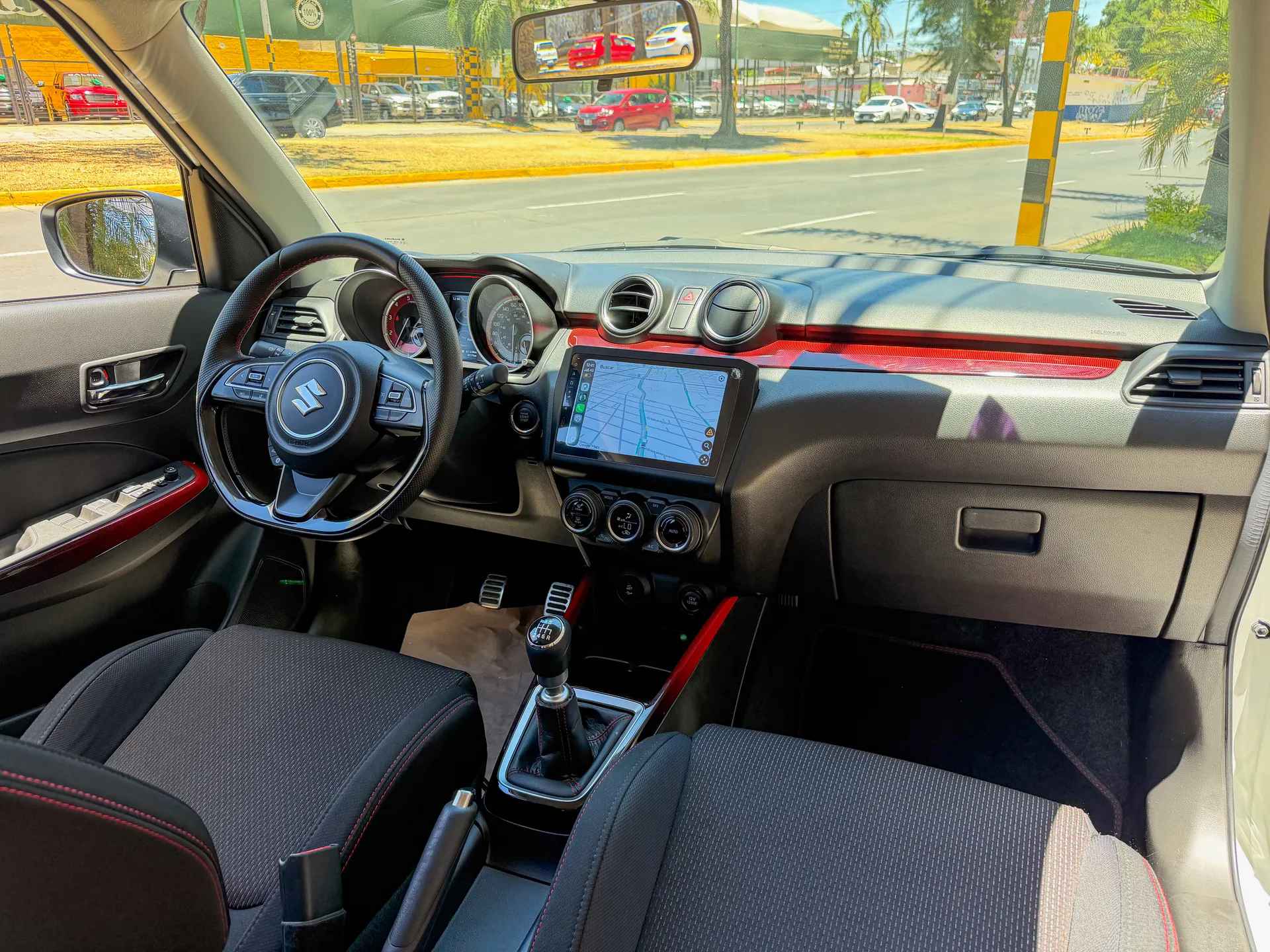 Car image 15