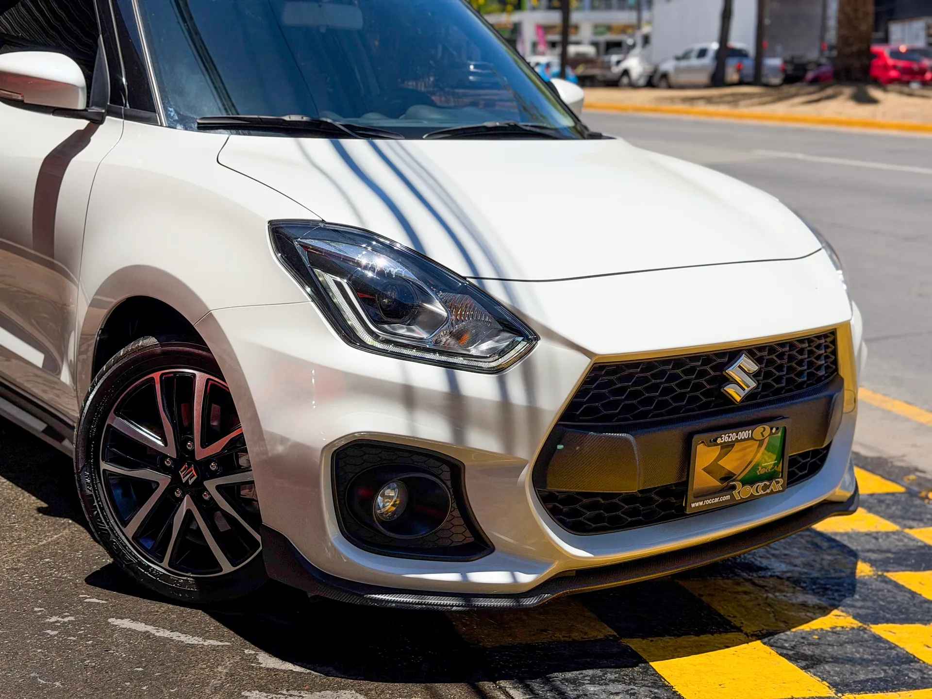 Car image 5
