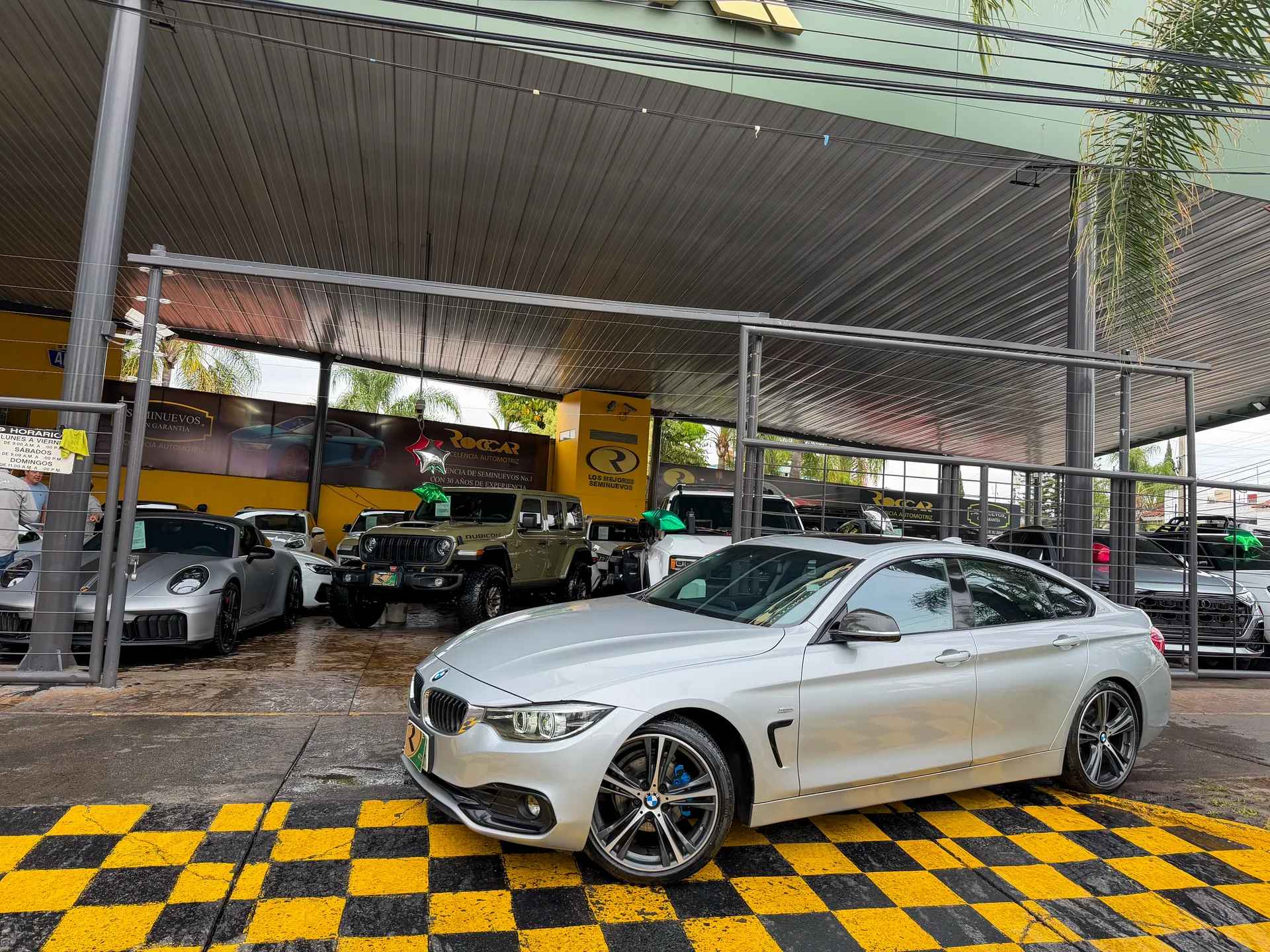 Car image 1