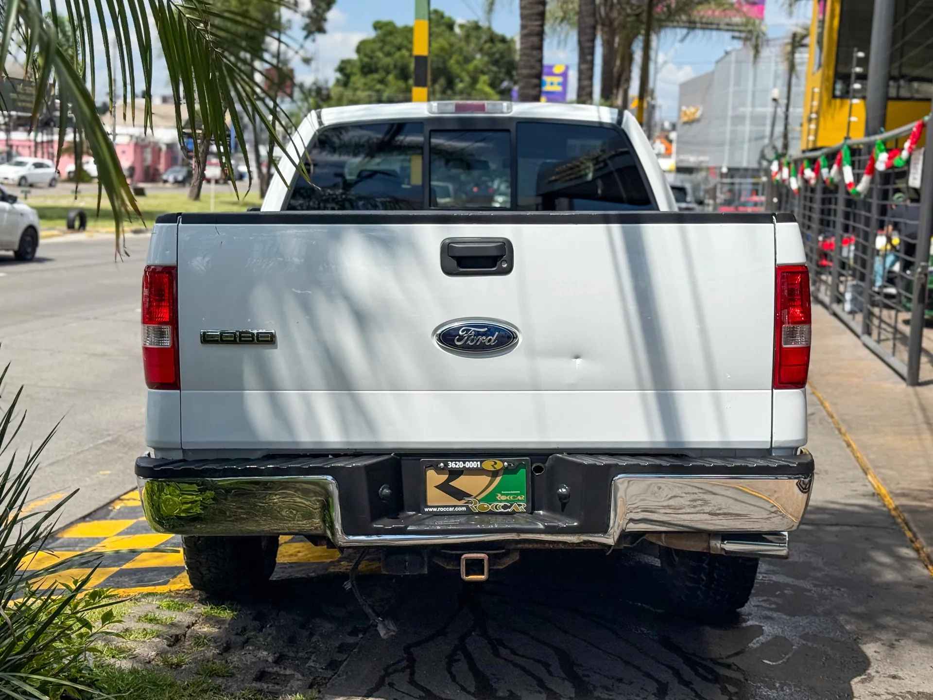 Car image 8