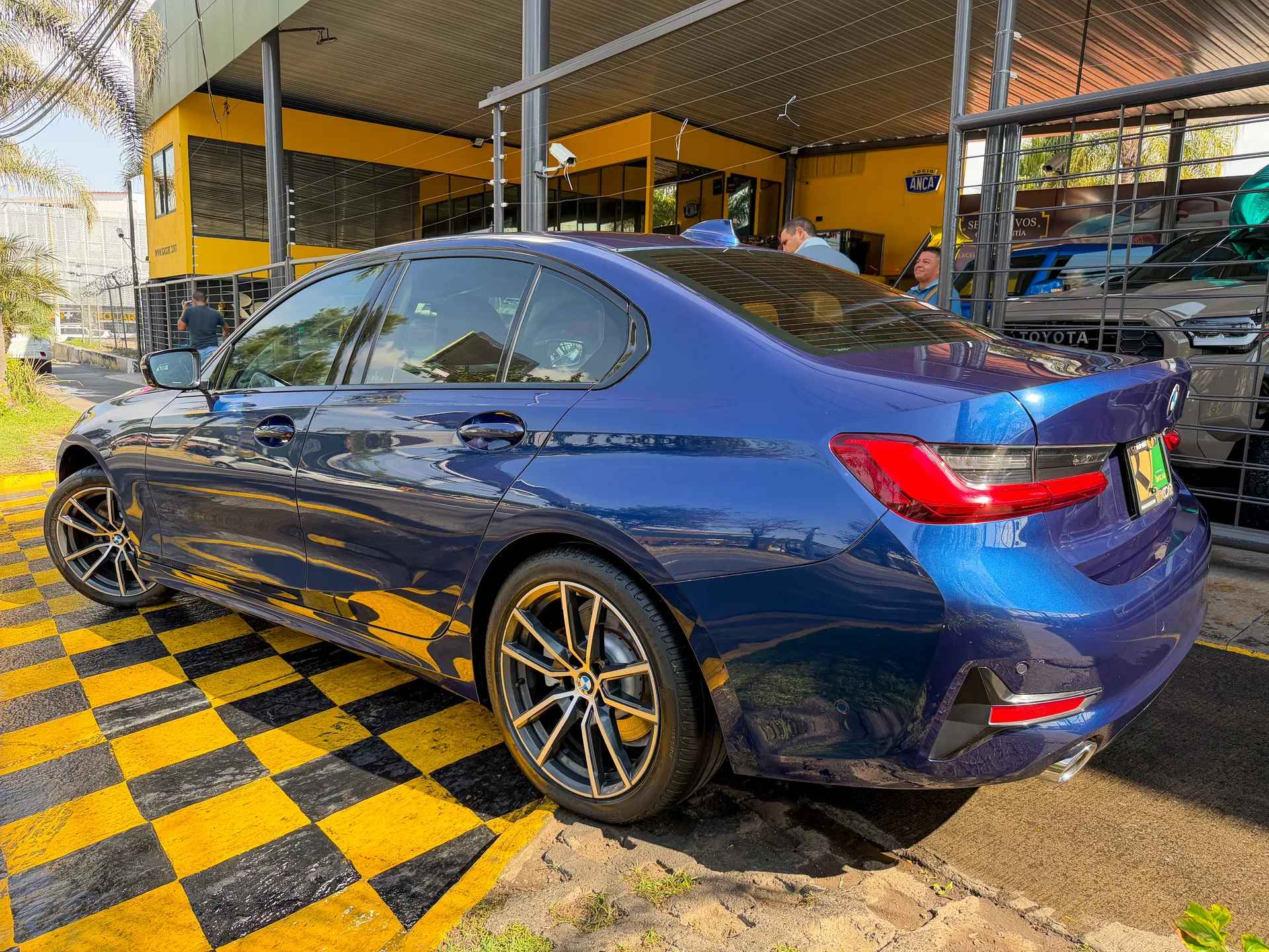 Car image 6