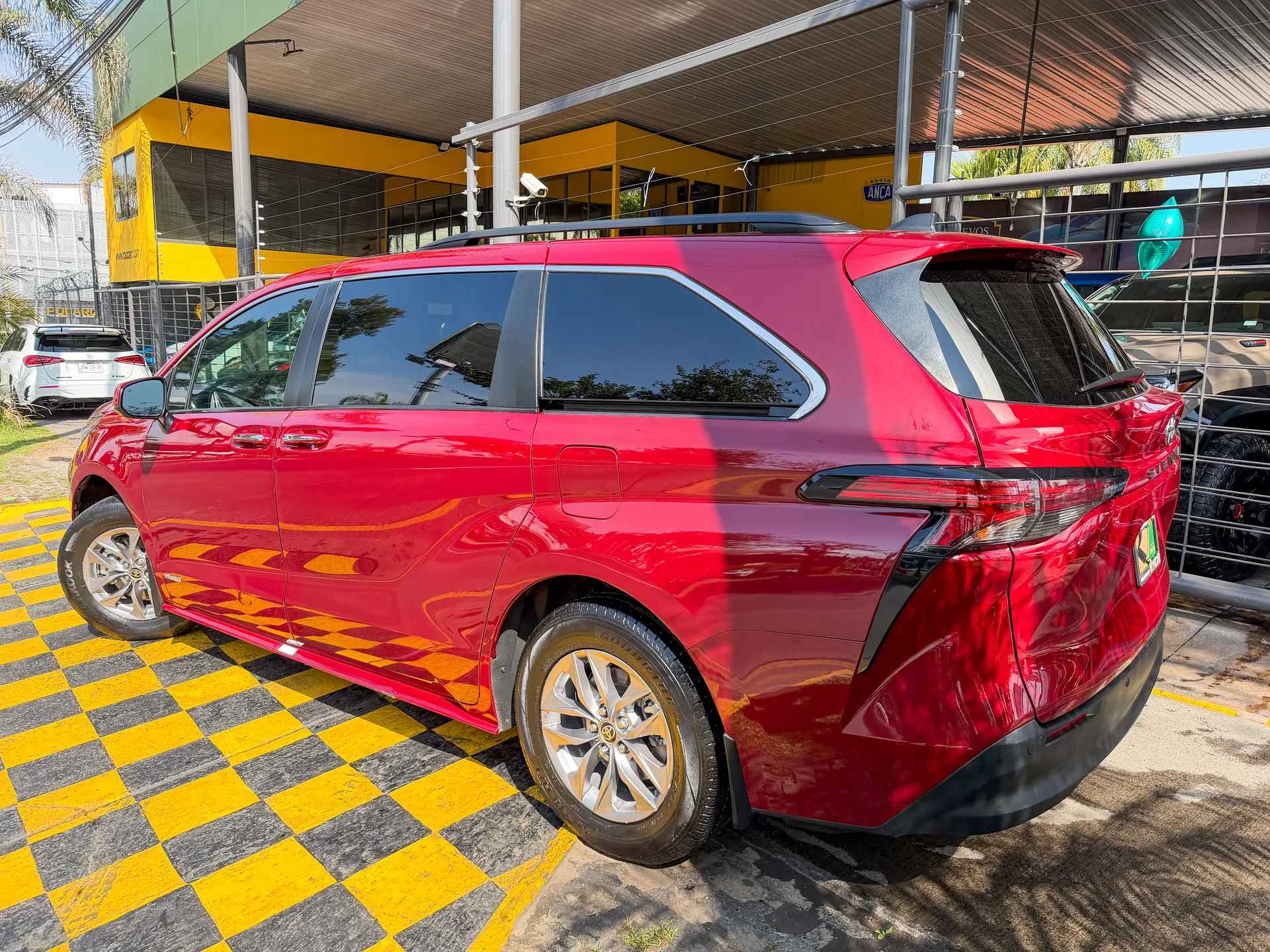 Car image 6