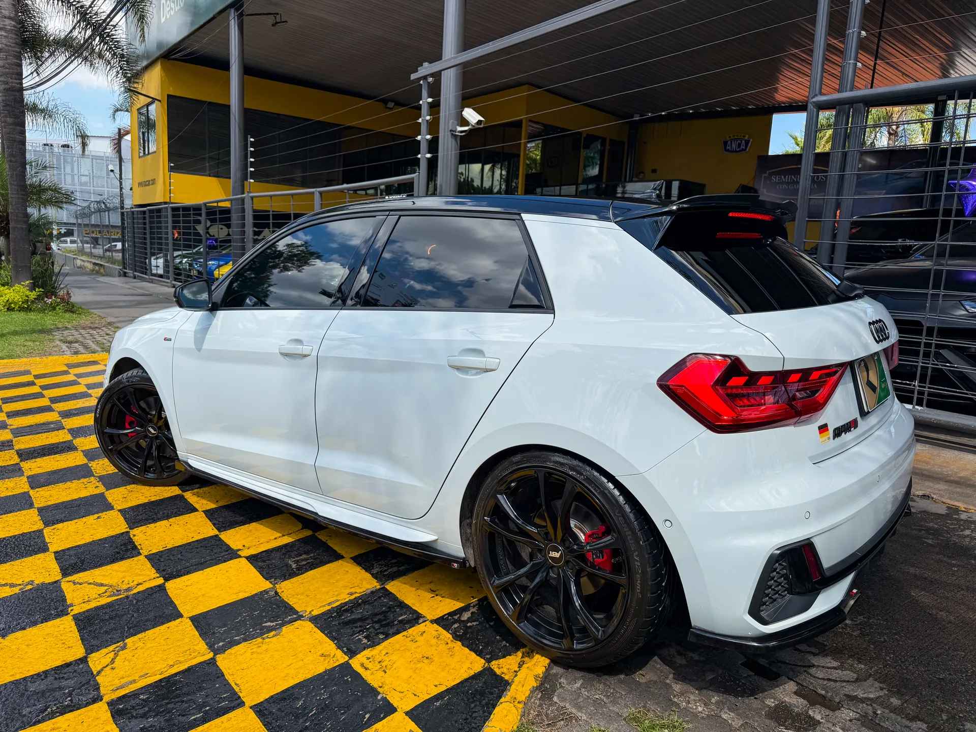 Car image 6